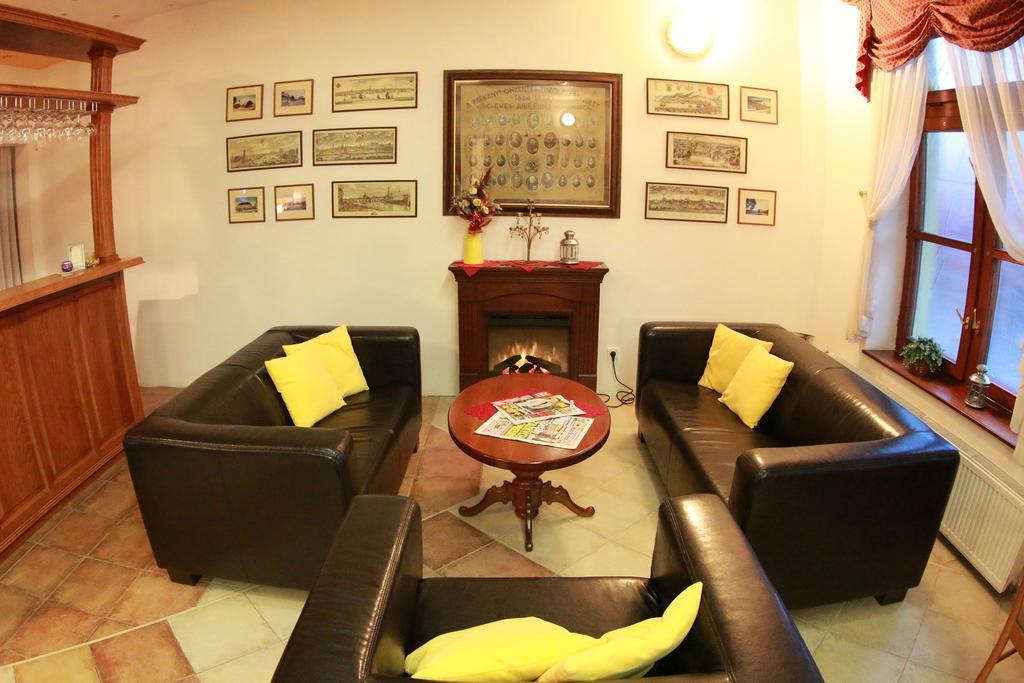 Hotel St.Florian Štúrovo Extérieur photo