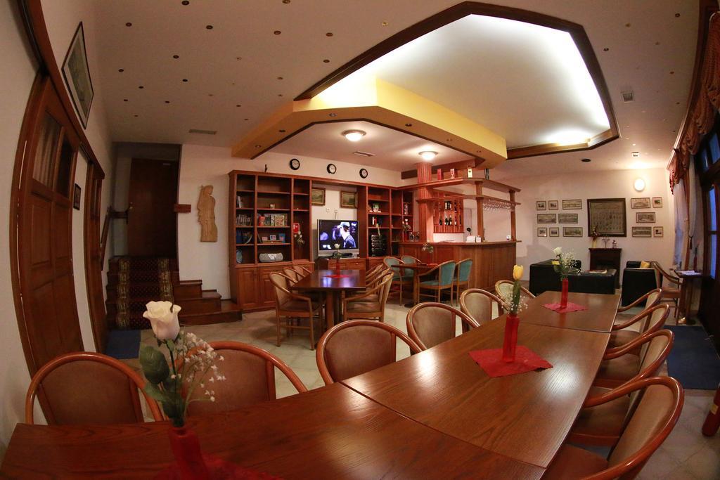 Hotel St.Florian Štúrovo Extérieur photo