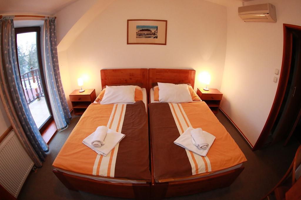 Hotel St.Florian Štúrovo Extérieur photo
