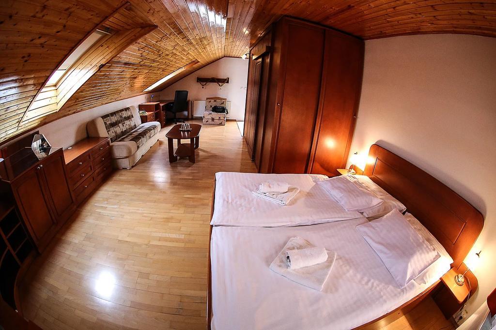 Hotel St.Florian Štúrovo Extérieur photo